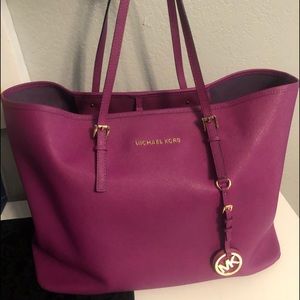Michael Kors Jet Set Bag
